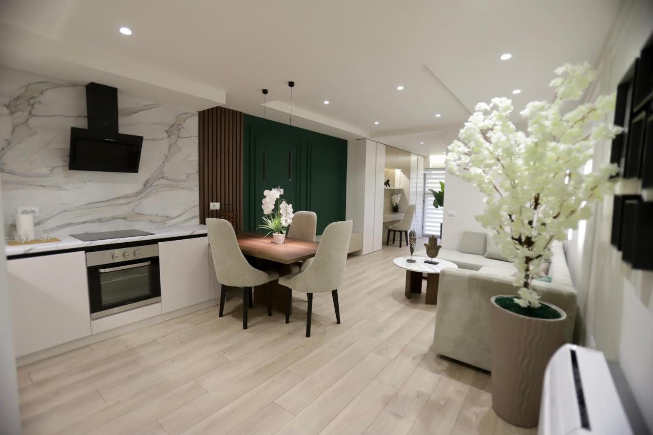 Apartmán La Grand - New Bazaar Tirana Exteriér fotografie